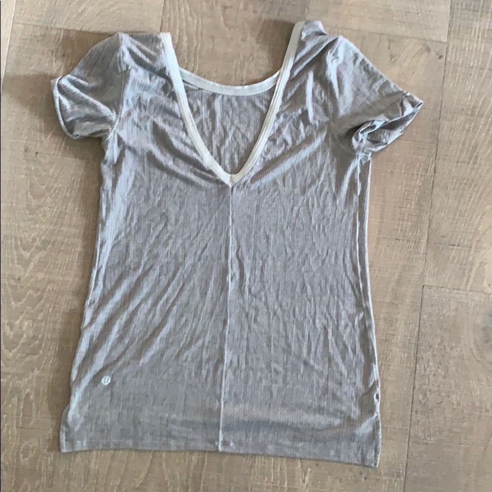 Lululemon loose fit casual top. Size 8